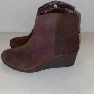 Crocs Leigh Women's Wedge Ankle Boots Size 6.5W